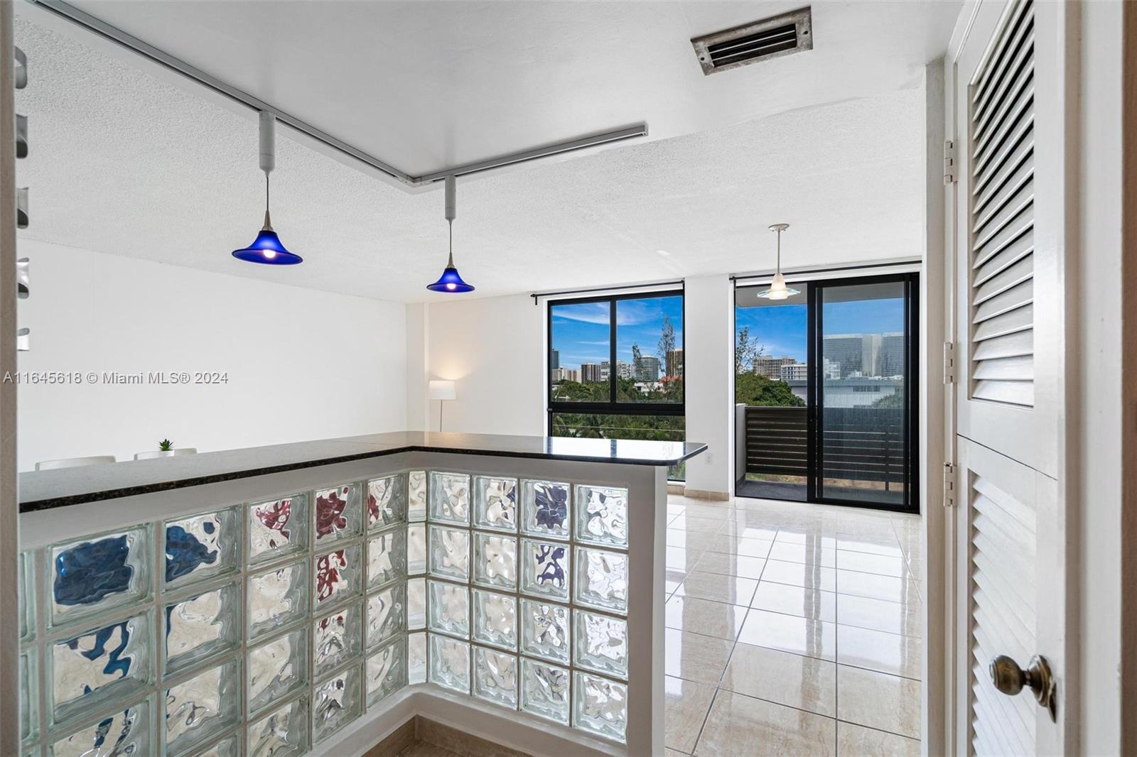 9800 W Bay Harbor Dr # 605