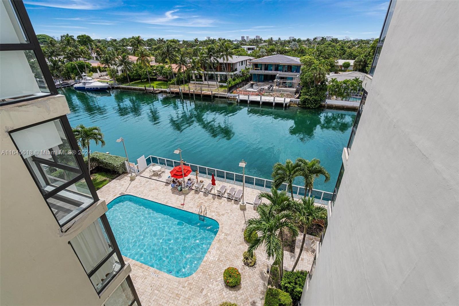 9800 W Bay Harbor Dr # 605