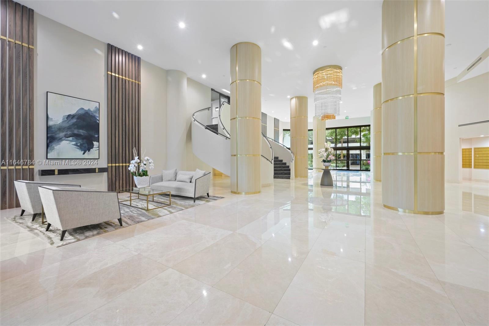 3500 Mystic Pointe Dr # 305