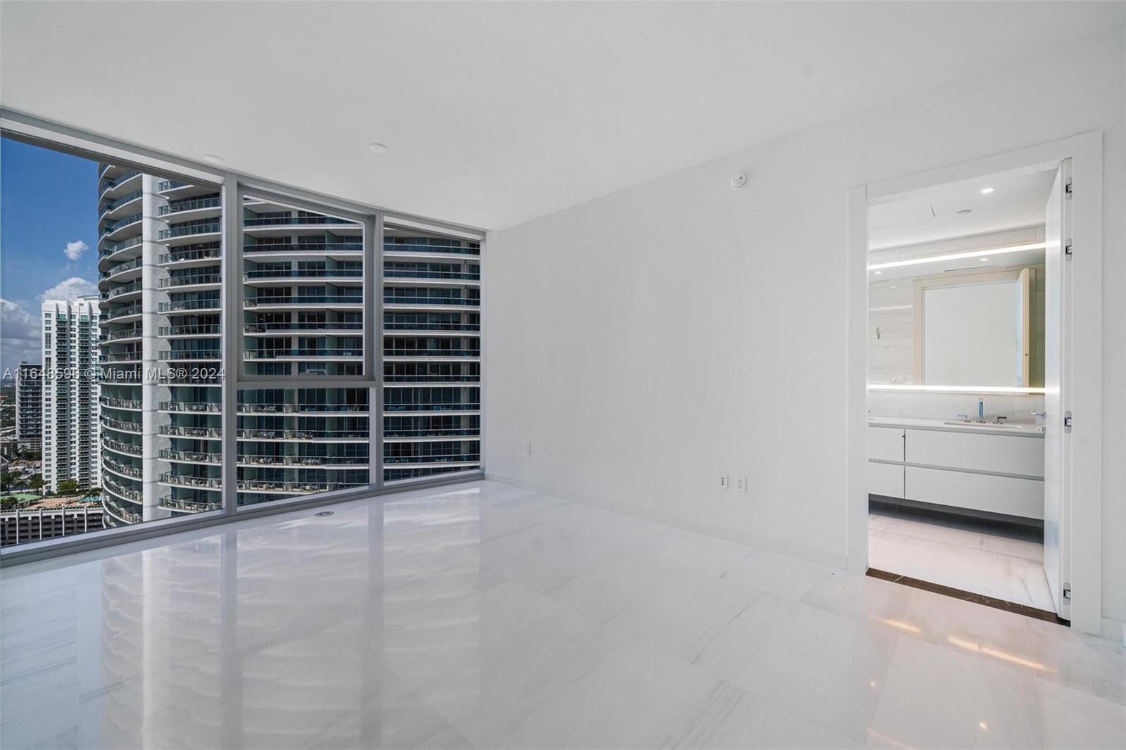 300 biscayne blvd way # 2807