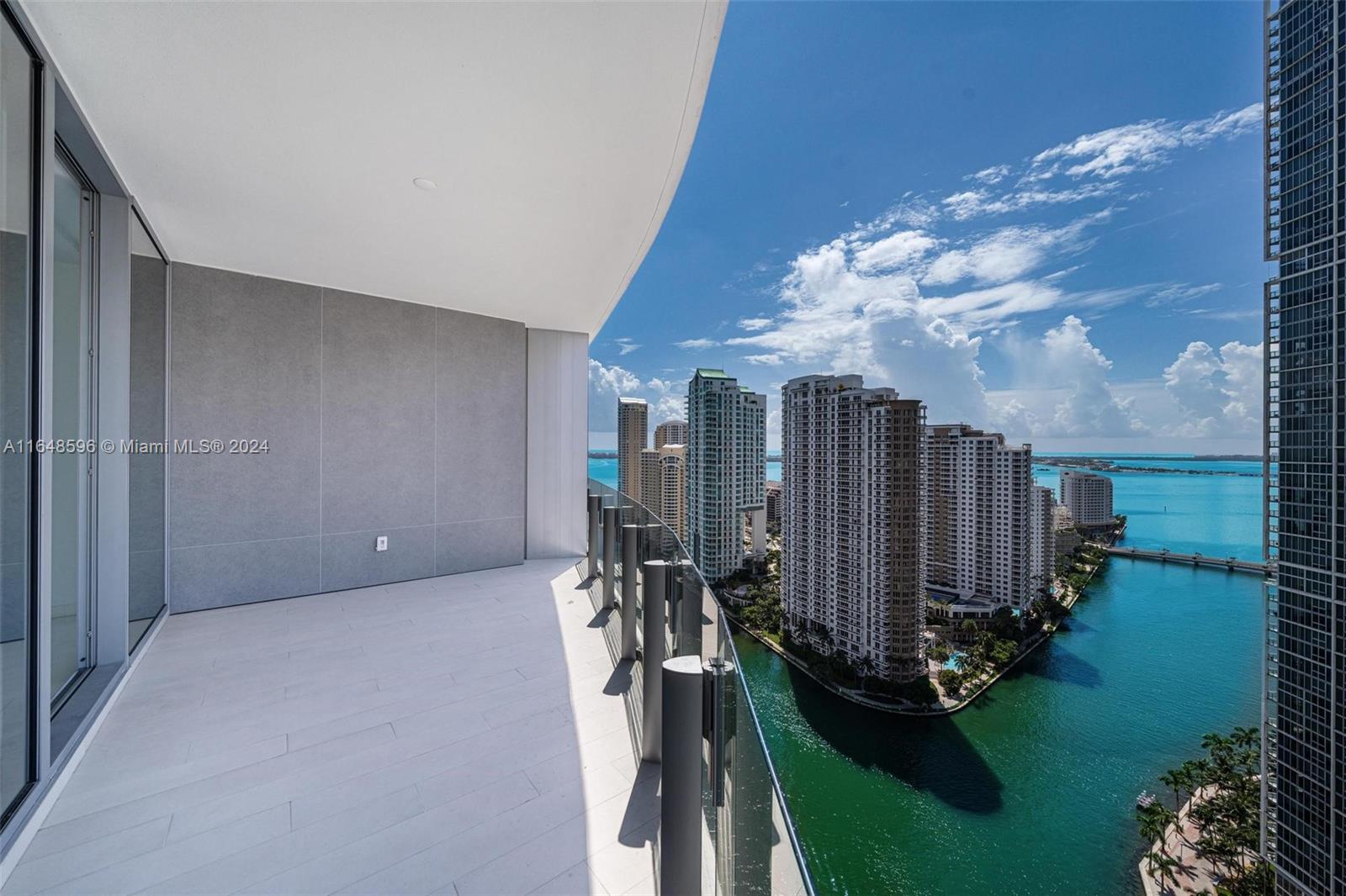 300 biscayne blvd way # 2807