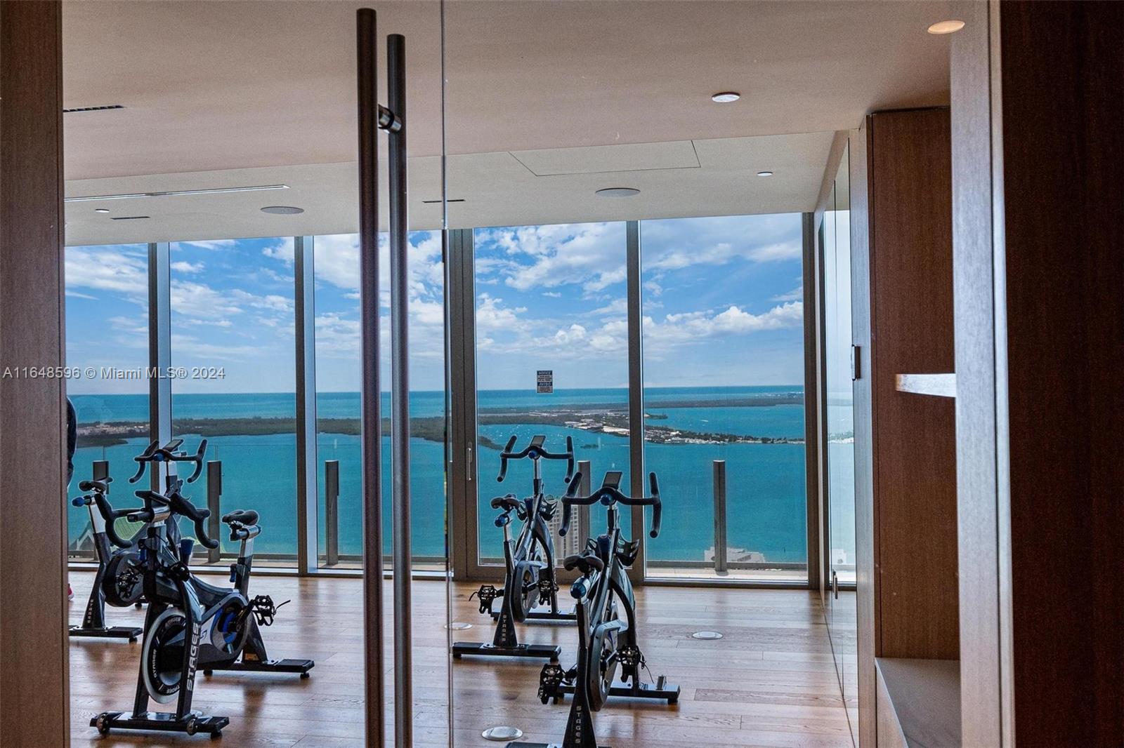 300 biscayne blvd way # 2807