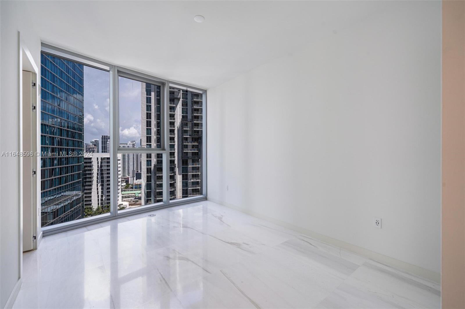300 biscayne blvd way # 2807