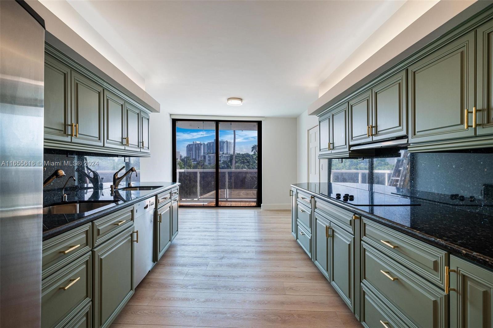 9 Island Ave # 414