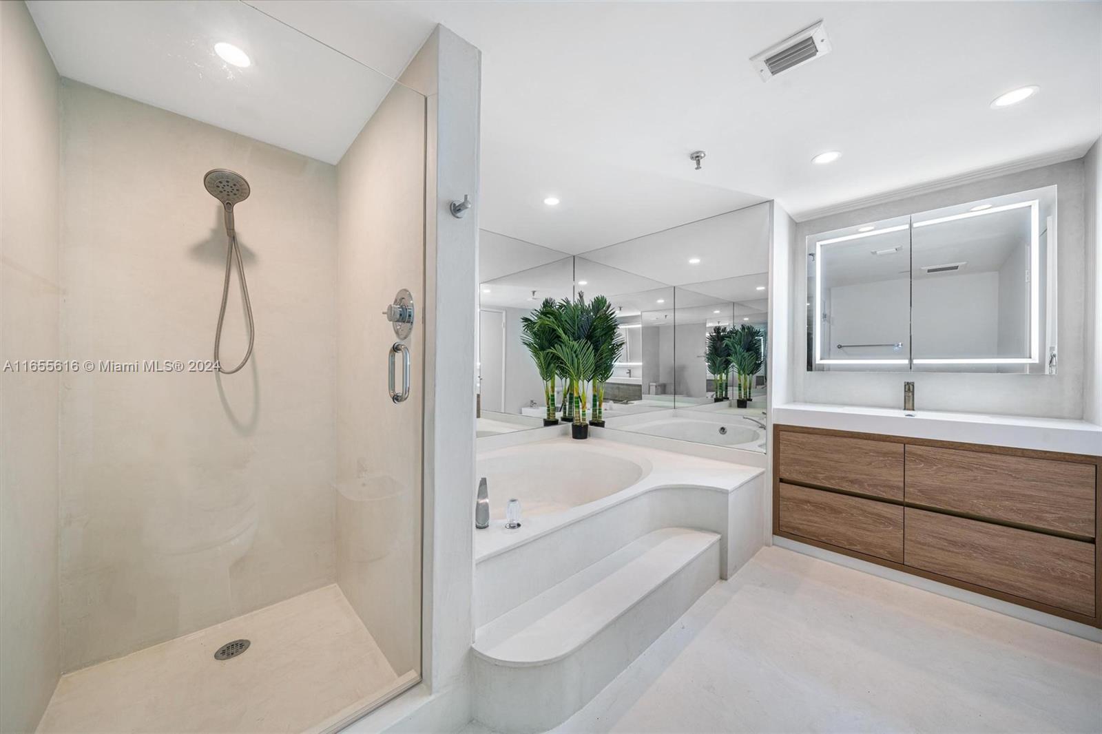 9 Island Ave # 414