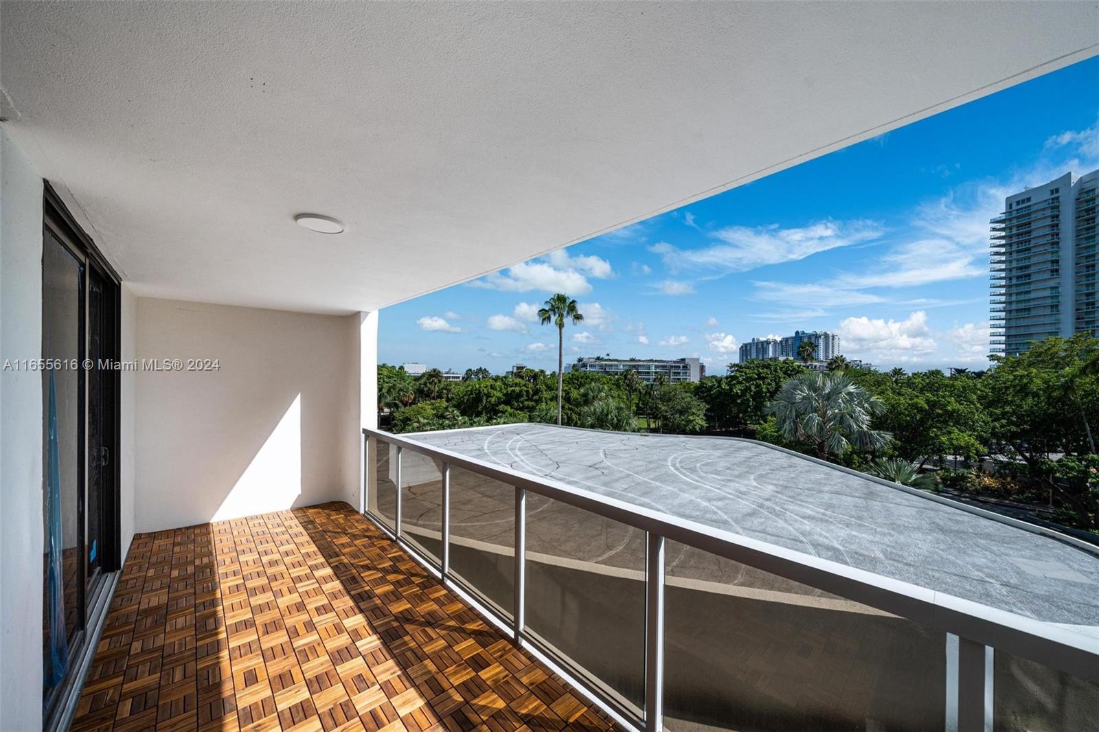 9 Island Ave # 414