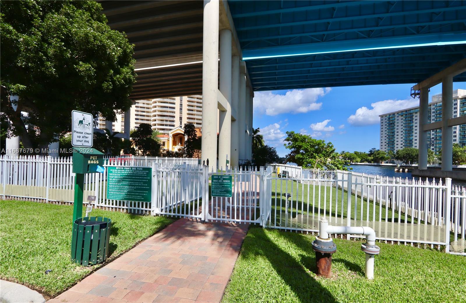 3500 Mystic Pointe Dr # 1703