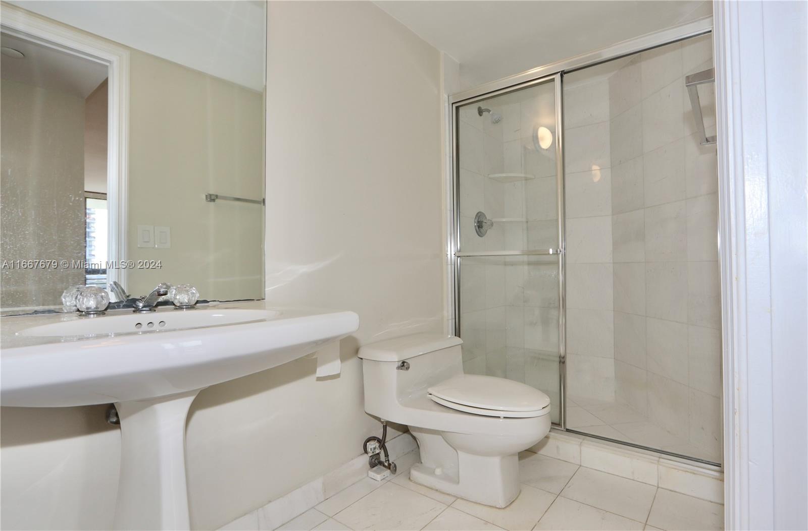3500 Mystic Pointe Dr # 1703