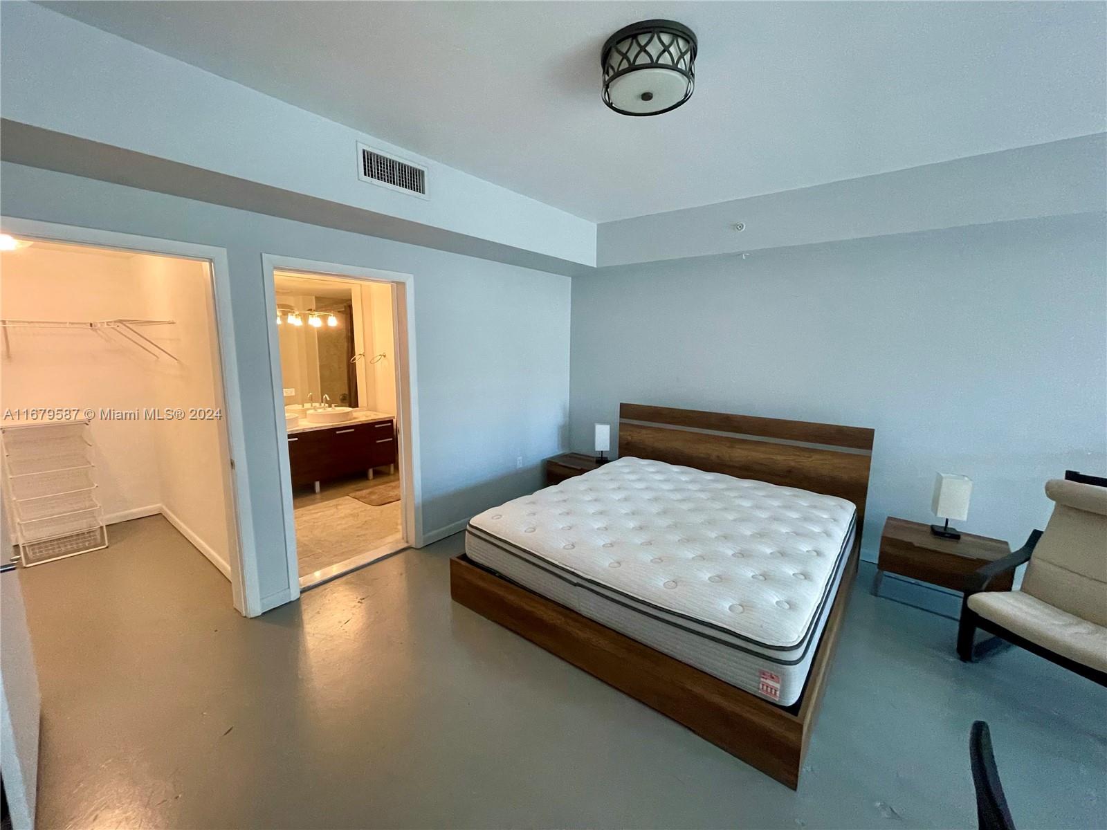 244 Biscayne Blvd # 445