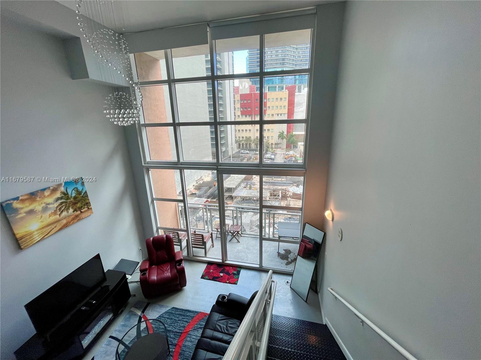244 Biscayne Blvd # 445