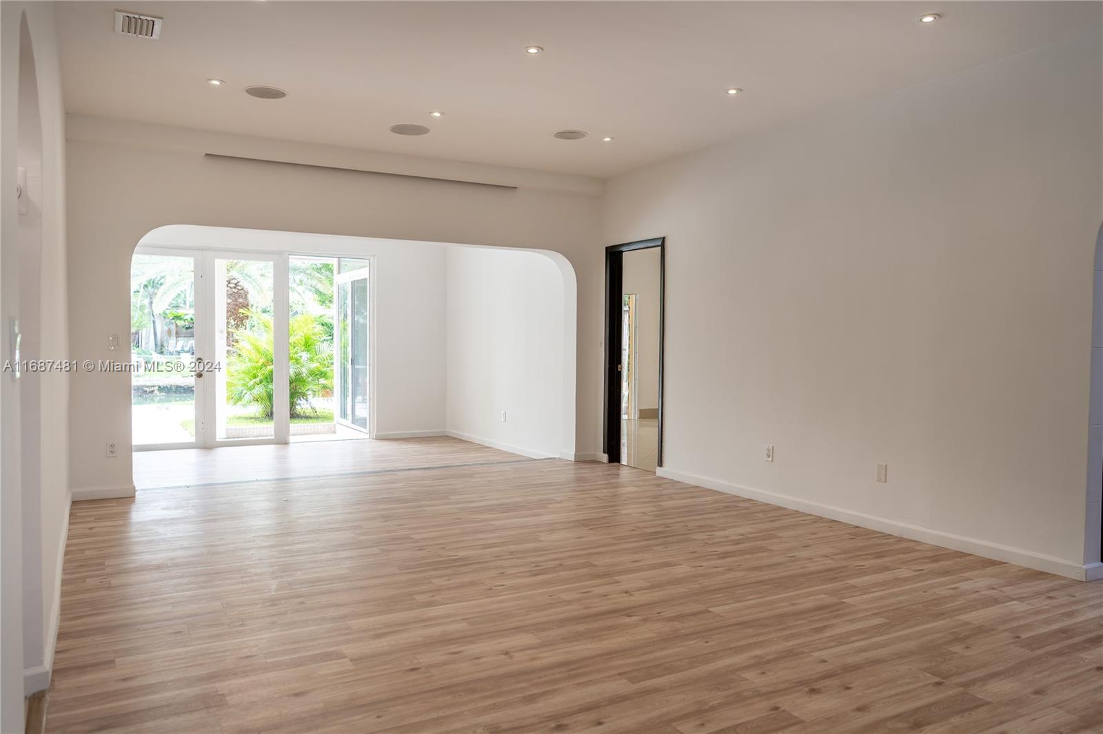1510 Cleveland Rd Unit: -