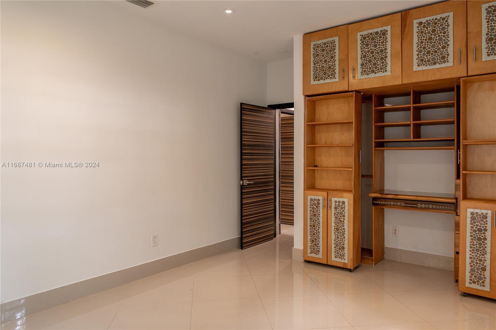 1510 Cleveland Rd Unit: -