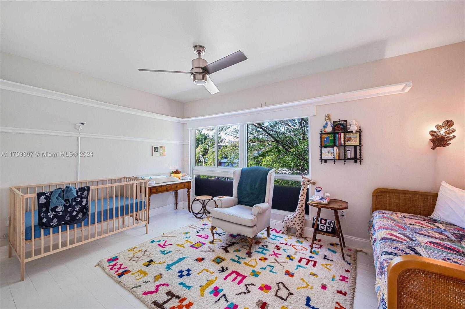 525 Ridgewood Rd