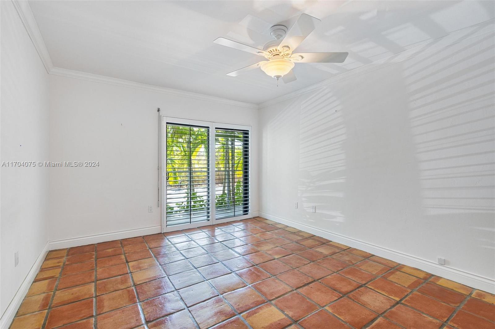 166 Harbor Dr # 7C