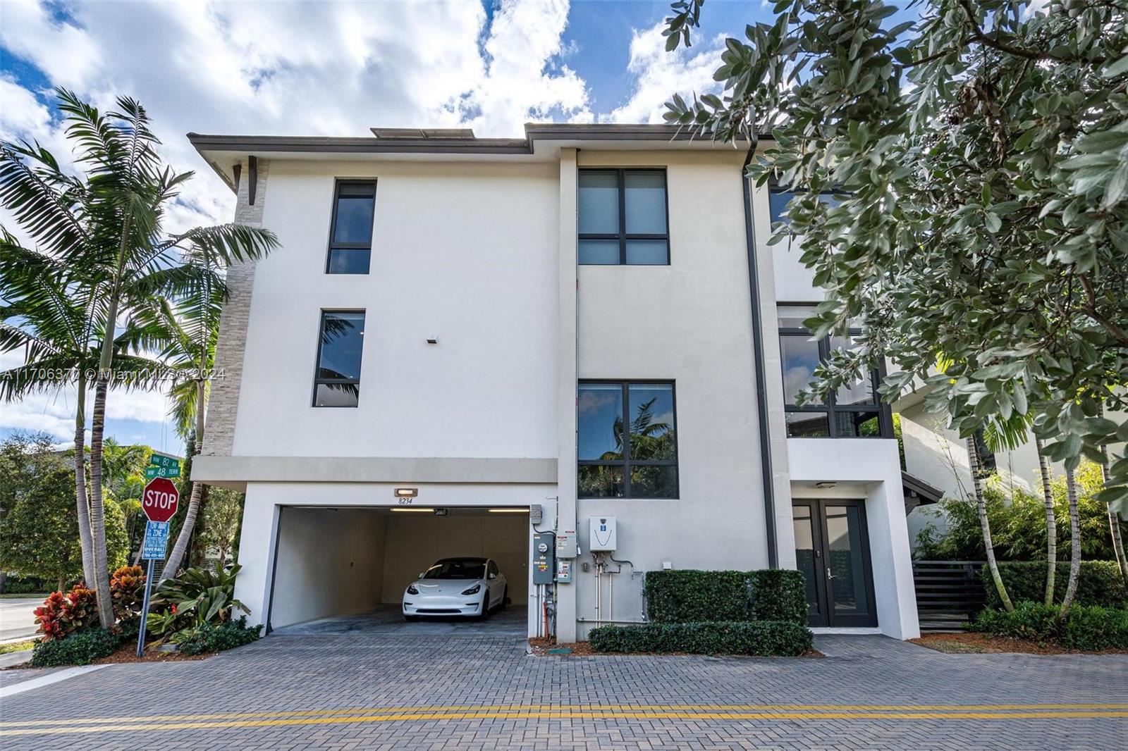 8234 NW 48th Ter # 8234