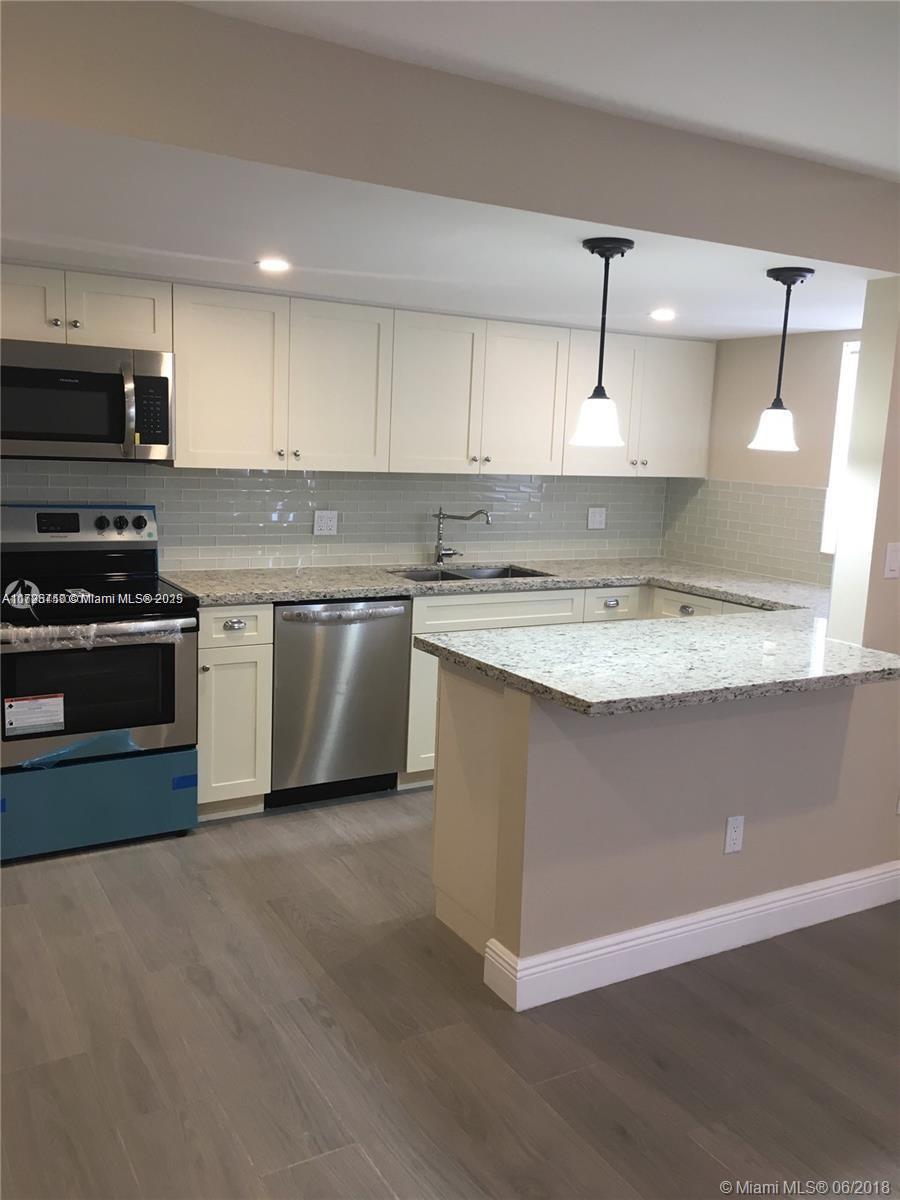 1340 Lincoln Rd # 601