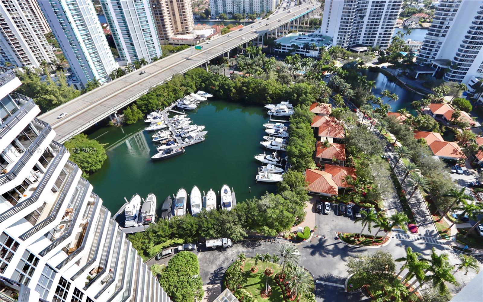 3500 Mystic Pointe Dr # 2708