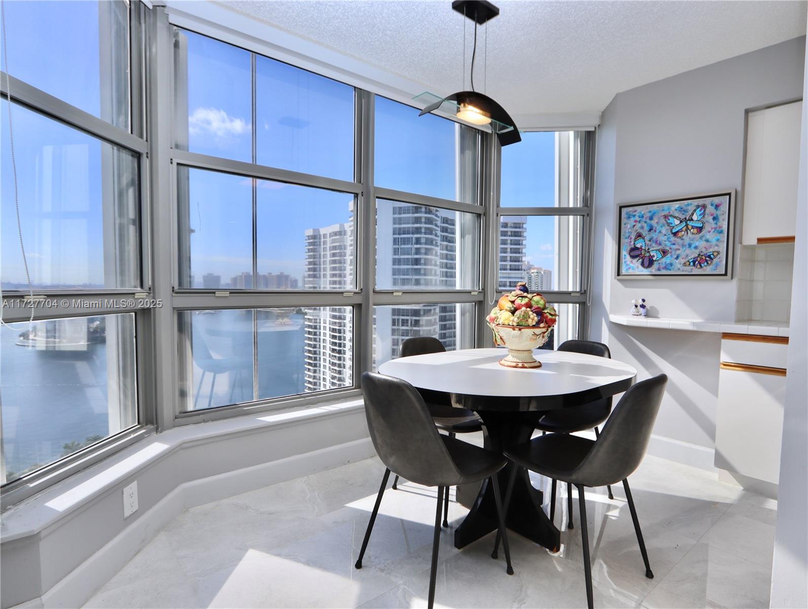 3500 Mystic Pointe Dr # 2708