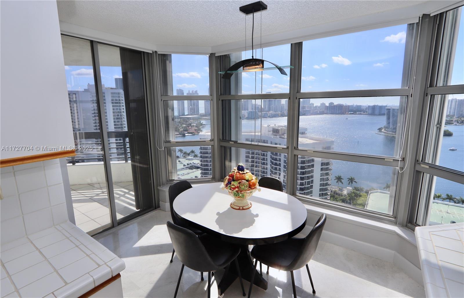 3500 Mystic Pointe Dr # 2708