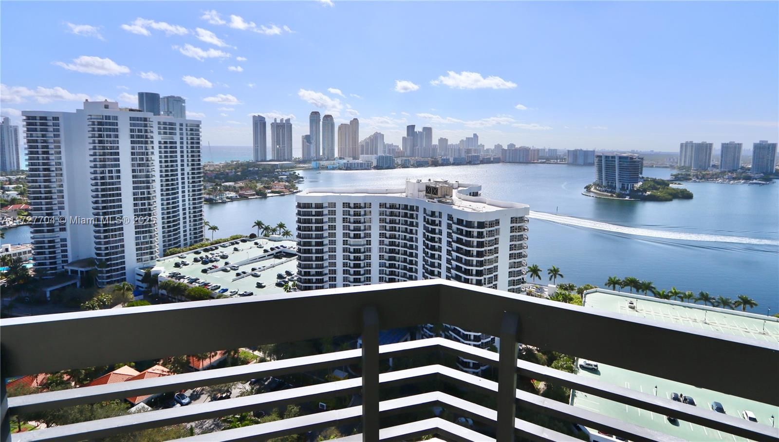 3500 Mystic Pointe Dr # 2708
