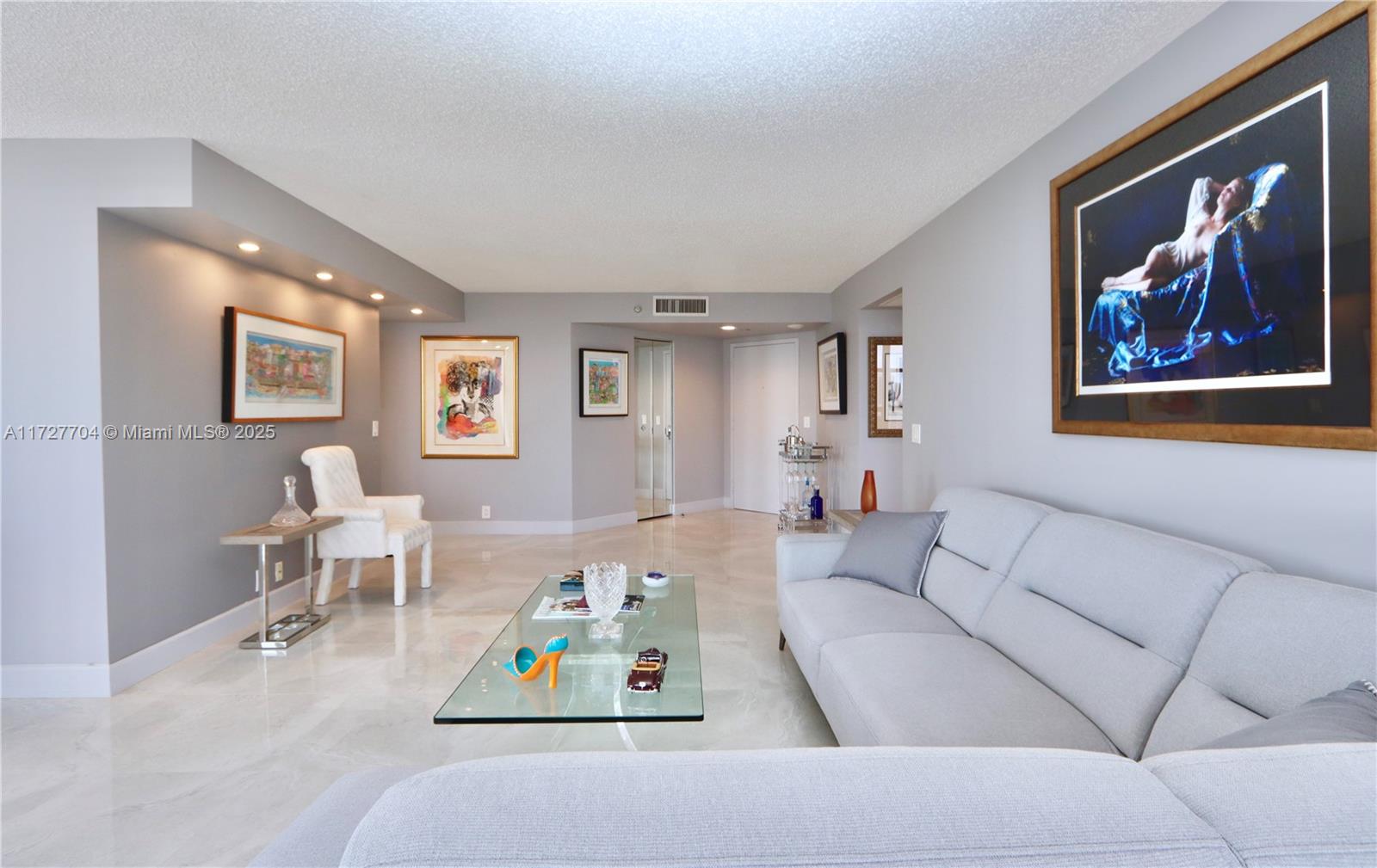 3500 Mystic Pointe Dr # 2708