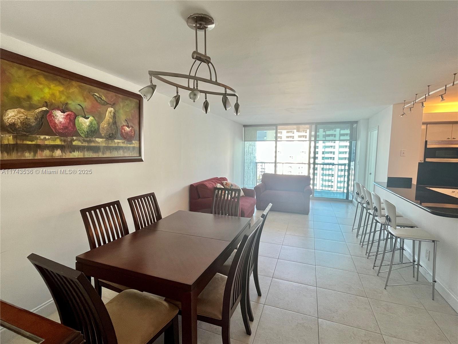 2655 Collins Ave # 1403