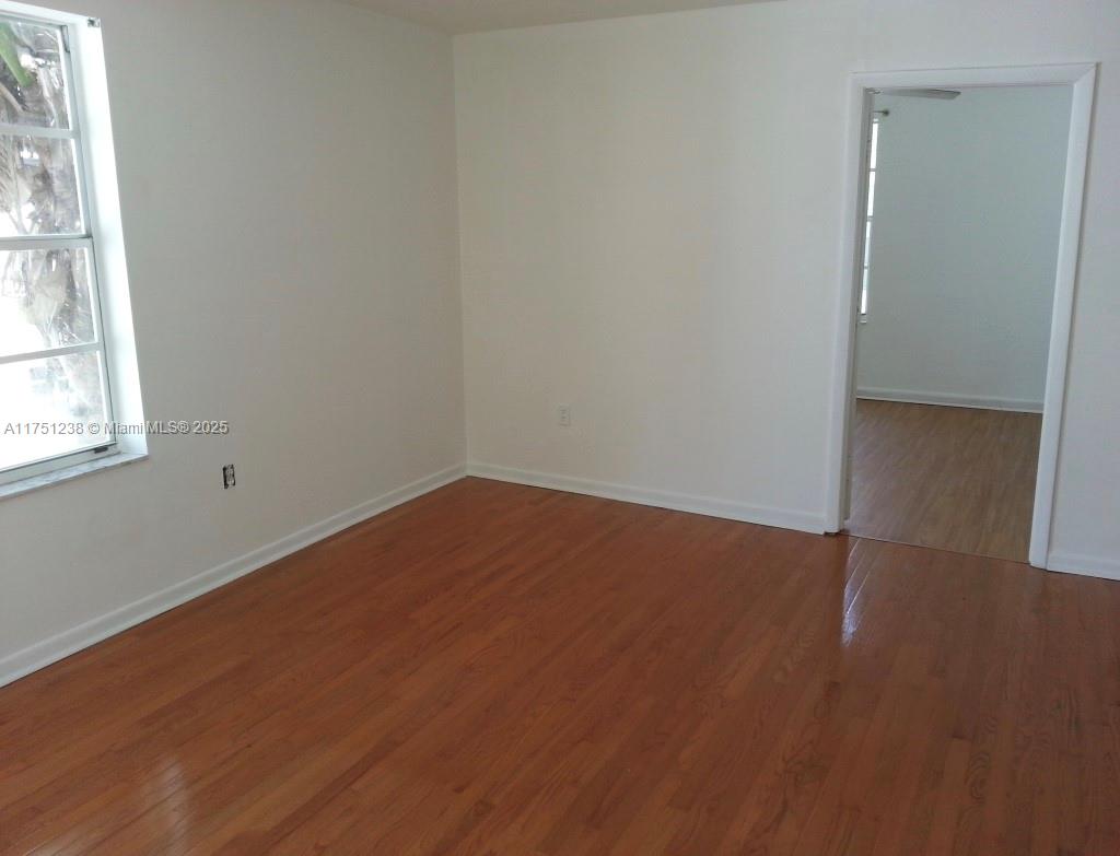 1337 Euclid Ave # 205