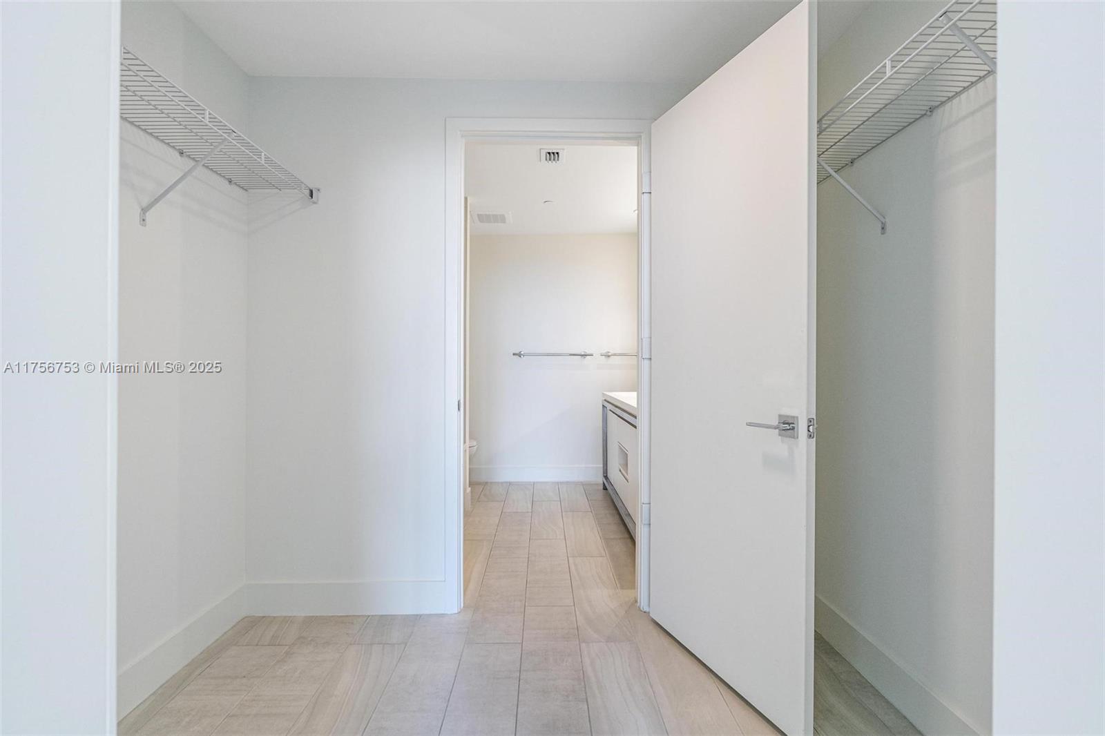 2000 Metropica Way # 1110