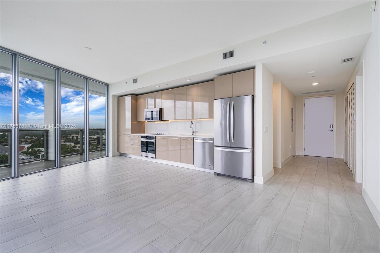 2000 Metropica Way # 1110