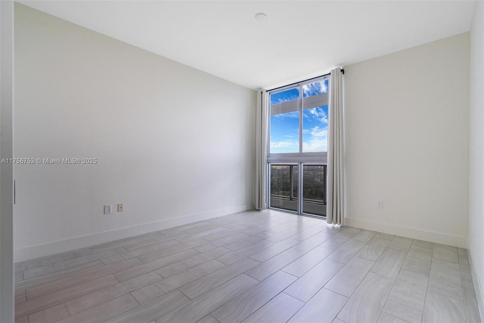 2000 Metropica Way # 1110