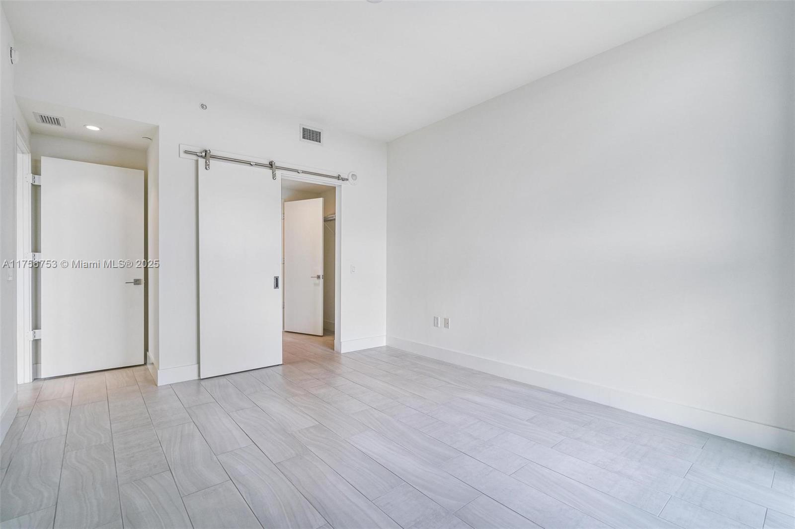 2000 Metropica Way # 1110