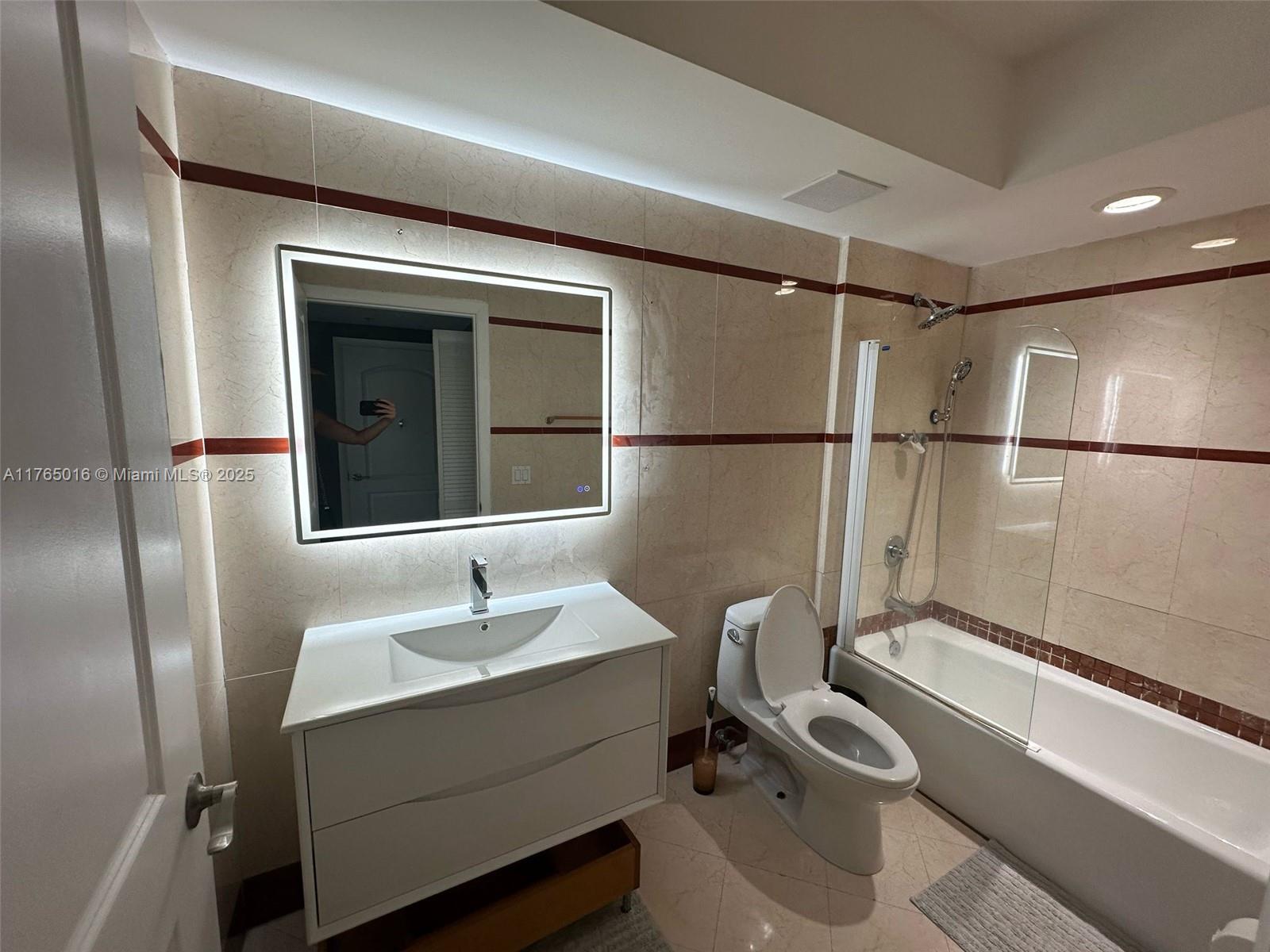 110 Washington Ave # 1423