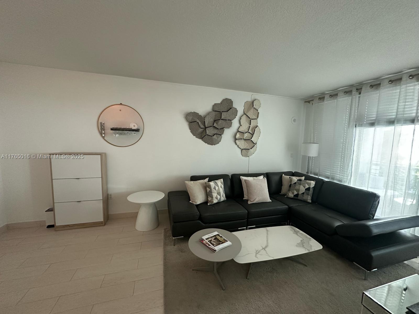 110 Washington Ave # 1423