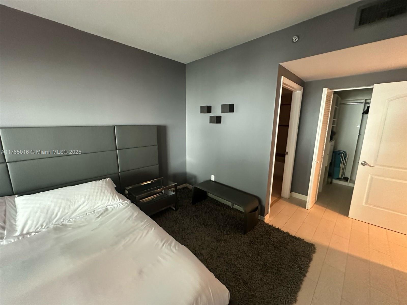 110 Washington Ave # 1423