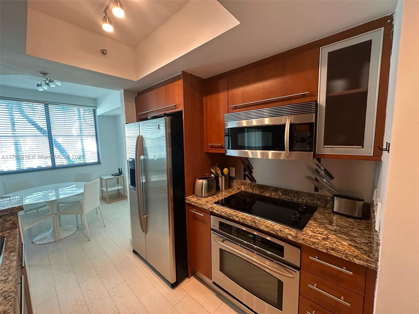 110 Washington Ave # 1423