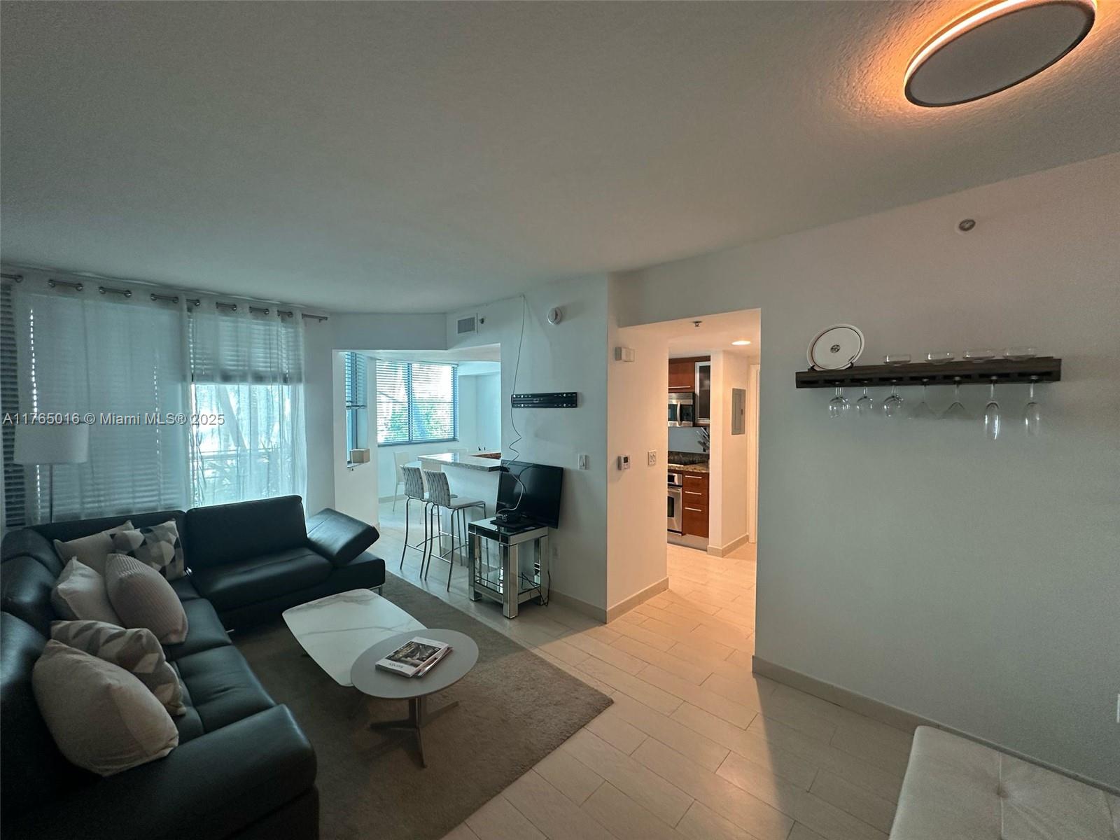 110 Washington Ave # 1423