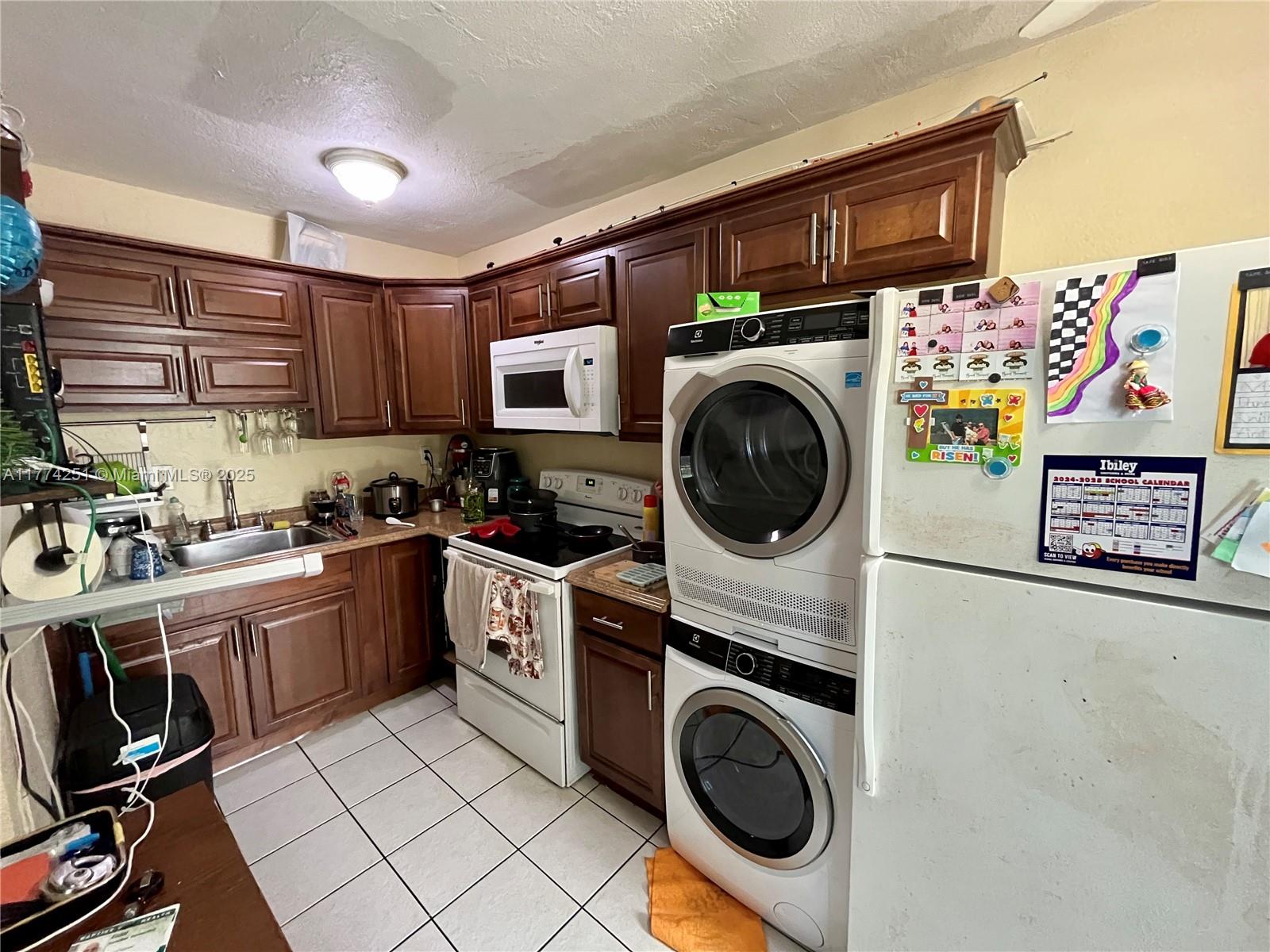 4450 SW 67th Ave # U
