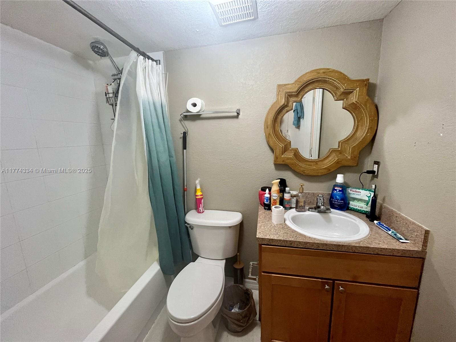2536 NW 24th St # 3H