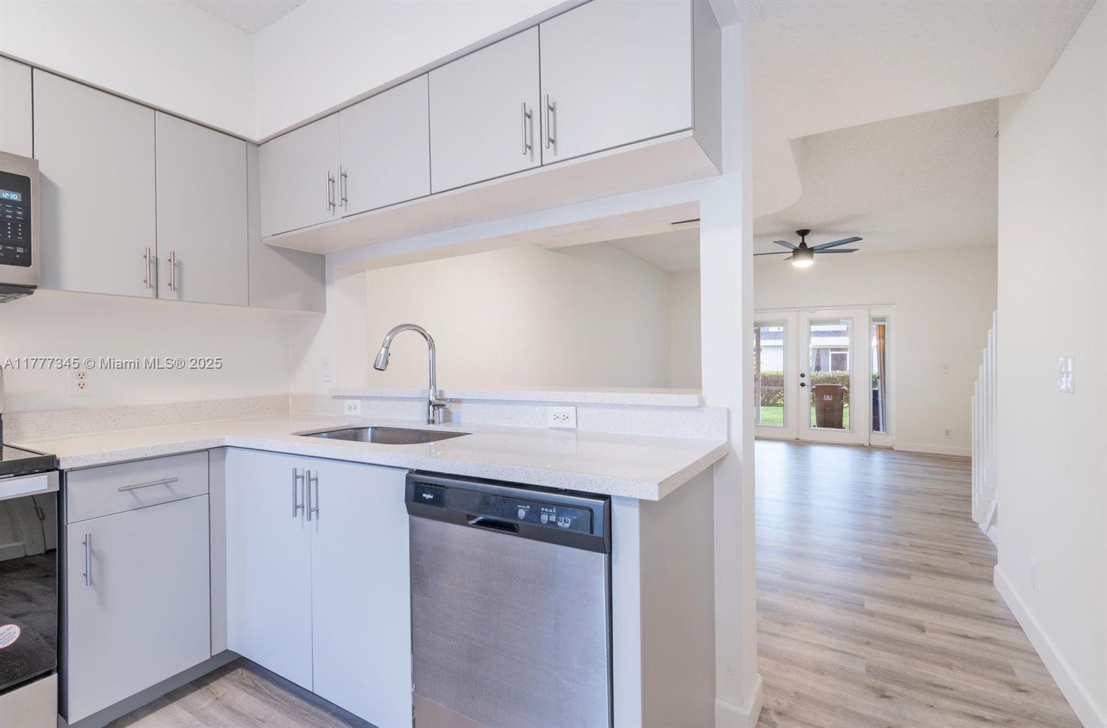 65 Whitehead Cir # 65