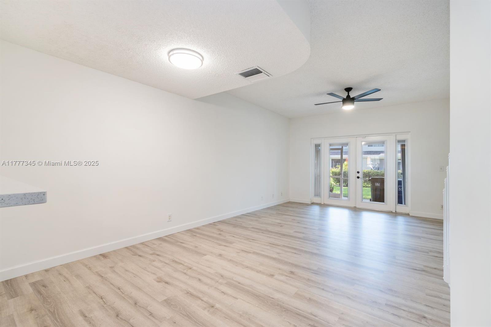 65 Whitehead Cir # 65