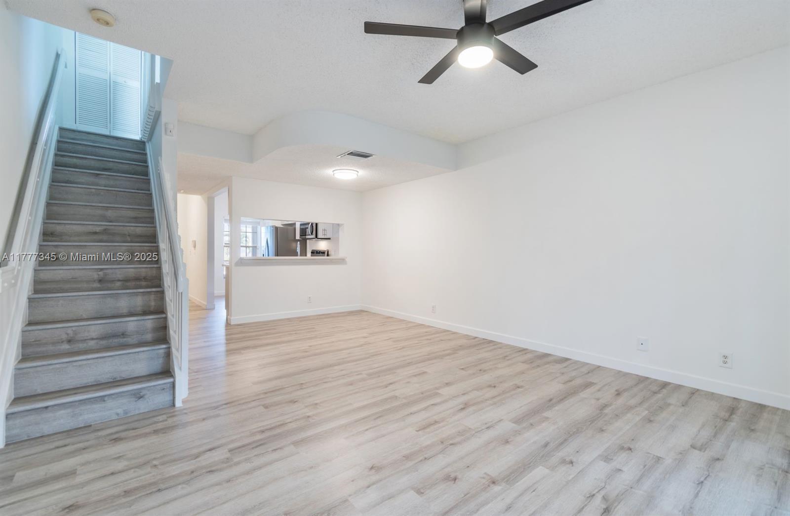 65 Whitehead Cir # 65