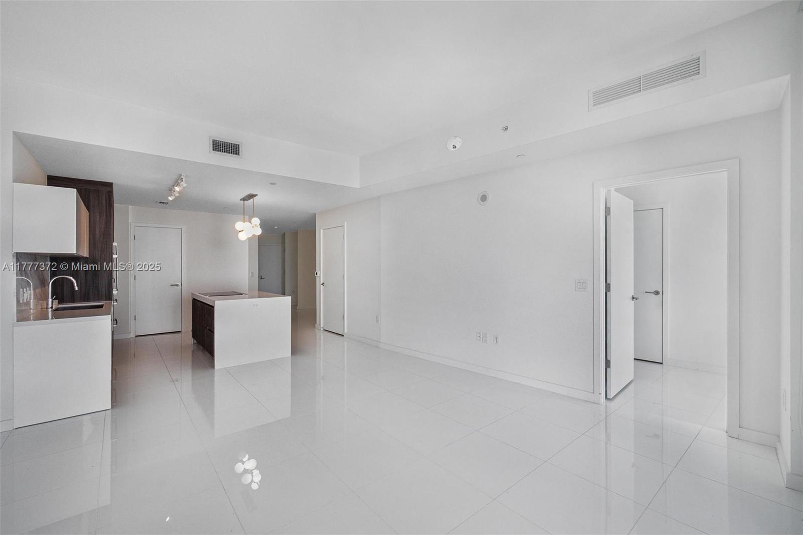 851 NE 1st Ave # 4100