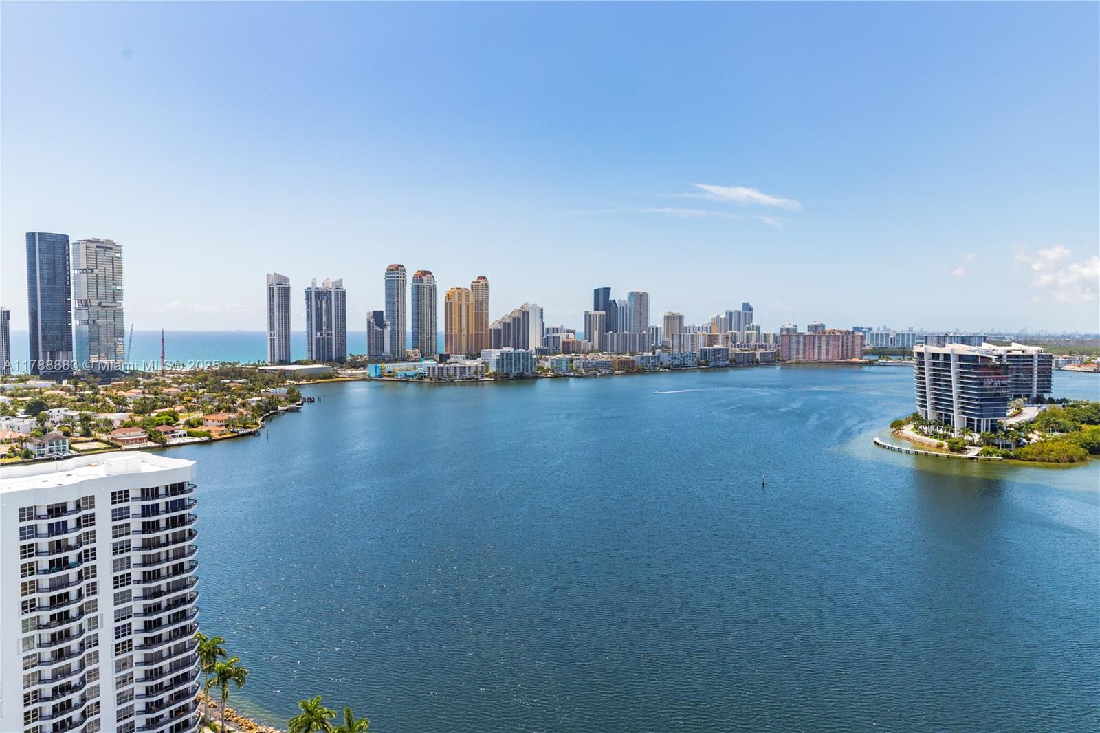 3530 Mystic Pointe Dr # 2910