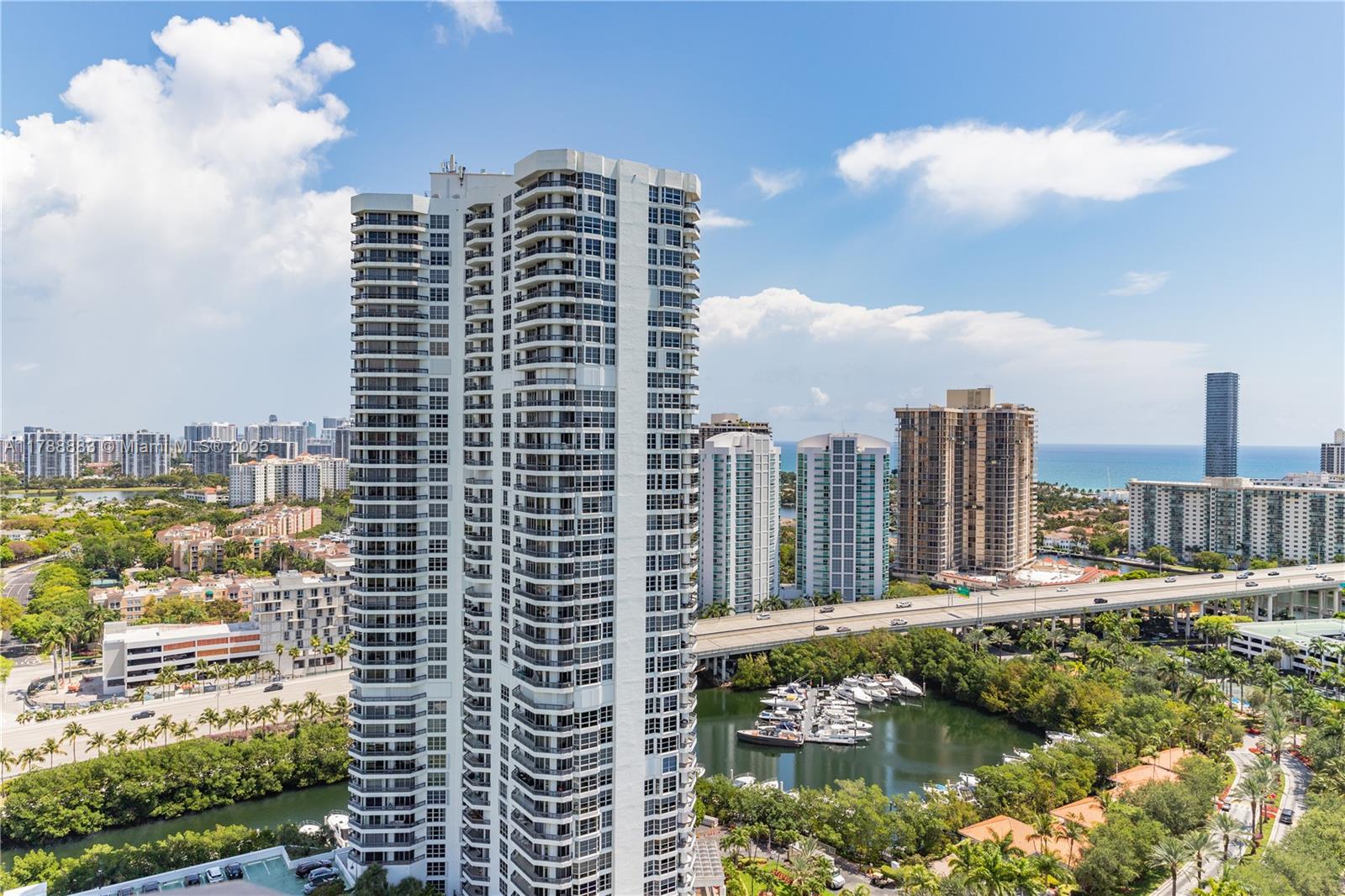 3530 Mystic Pointe Dr # 2910