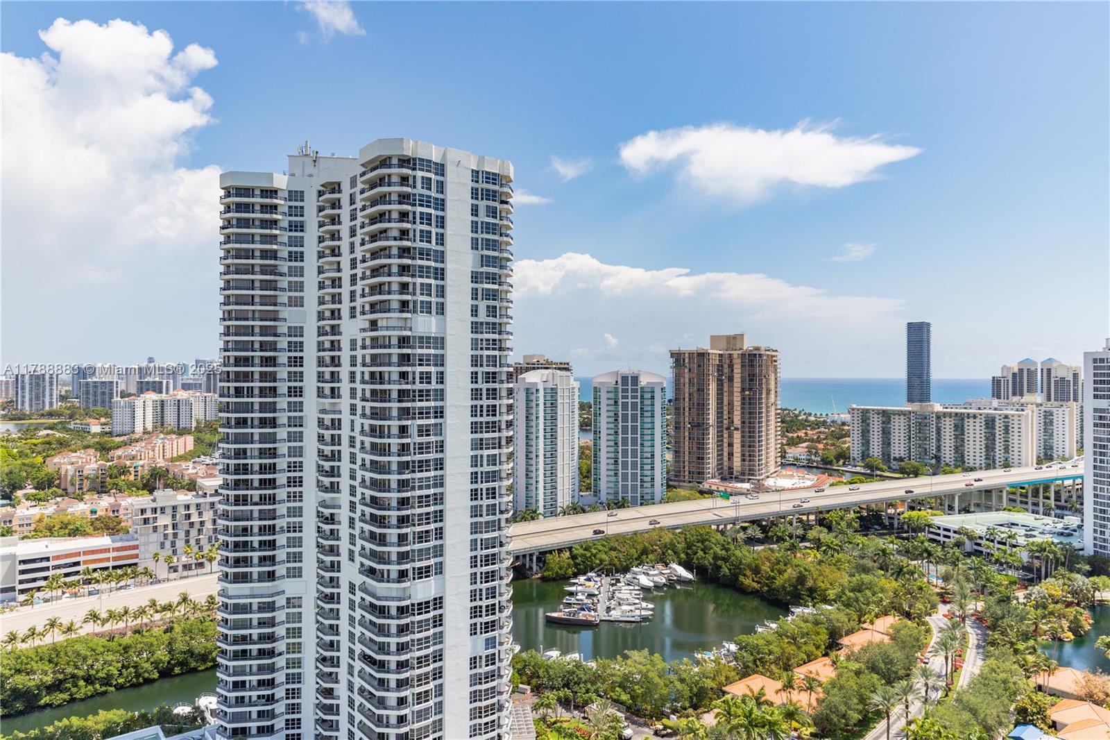 3530 Mystic Pointe Dr # 2910