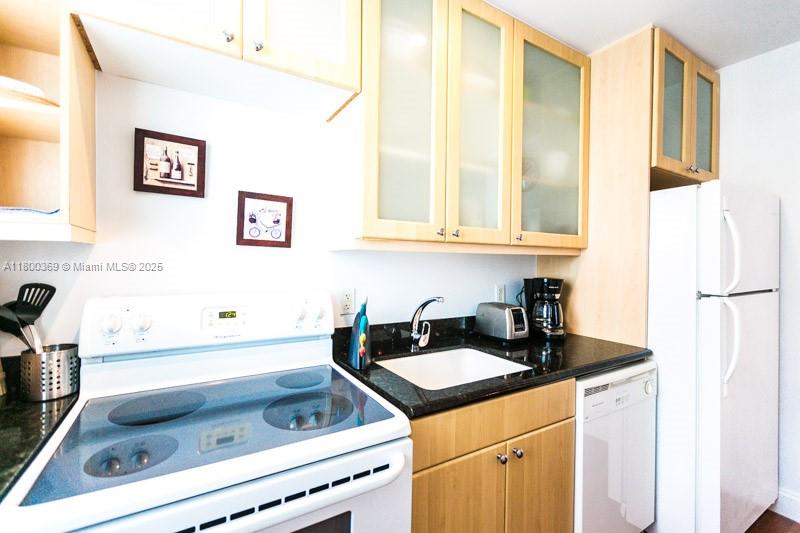 420 15th St # 306
