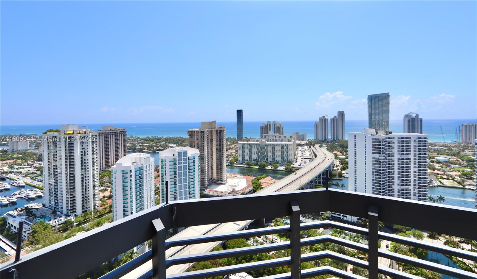 3500 Mystic Pointe Dr # 3906