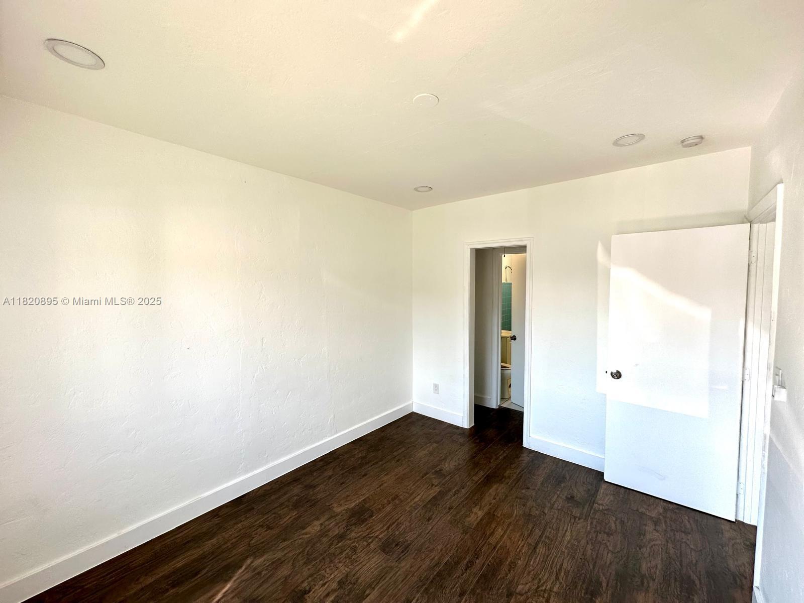 17175 NE 19th Ave # 5