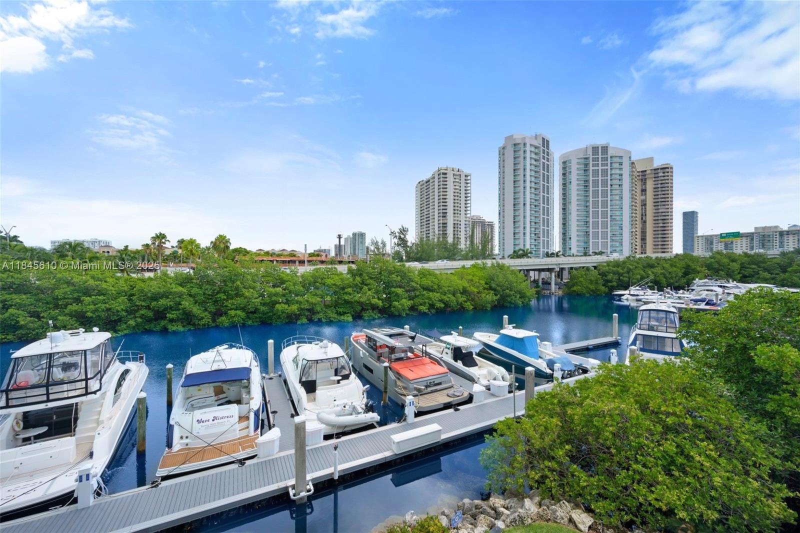 3575 Mystic Pointe Dr