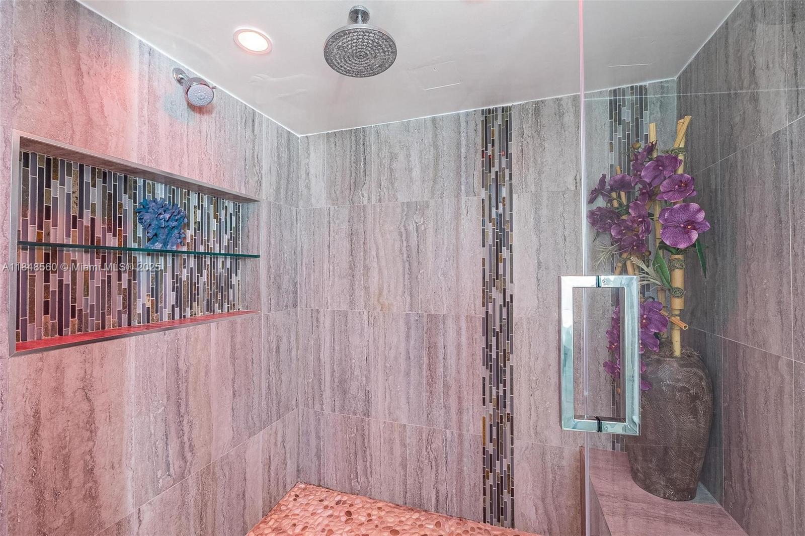 1100 West Ave # 820